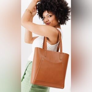 Portland Leather Elegant Tan Leather Tote Bag